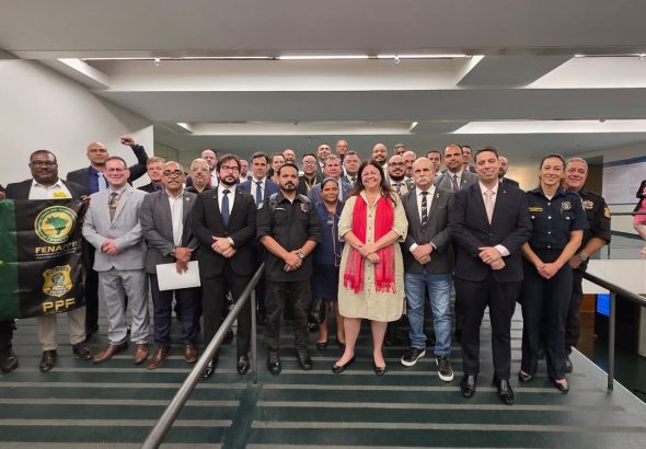 Em um gesto inédito, entidades da segurança pública de caráter civil se reuniram nesta terça (23